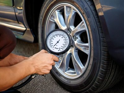 Pression des pneus : un impact sur votre sécurité et budget