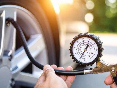 Comment faire la pression des pneus ?